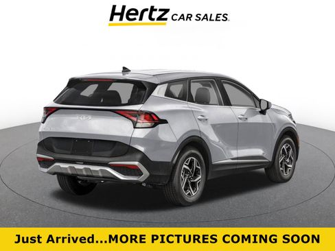 Used 2025 Kia Sportage LX FWD image 1