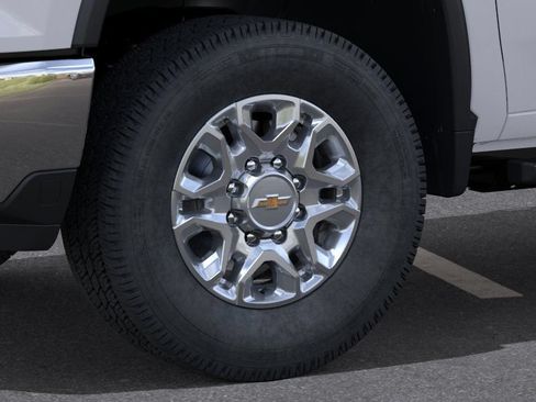 New 2026 Chevrolet Silverado 2500 LT w/ Z71 Off-Road Package AWD/4WD image 9