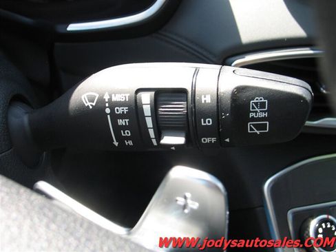 Used 2021 Hyundai Santa Fe SE AWD/4WD image 11
