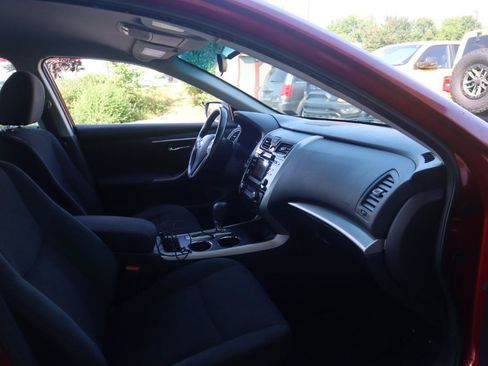 Used 2015 Nissan Altima 2.5 SV FWD image 33