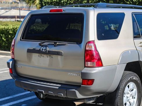 Used 2003 Toyota 4Runner SR5 image 12