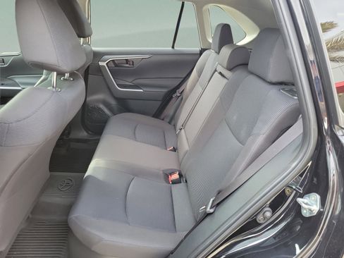 Certified 2025 Toyota RAV4 LE AWD/4WD image 10
