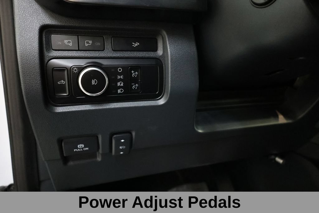 Used 2023 Ford F350 Lariat w/ FX4 Off-Road Package AWD/4WD image 35