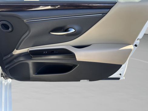 Used 2019 Lexus ES 350 F Sport image 37