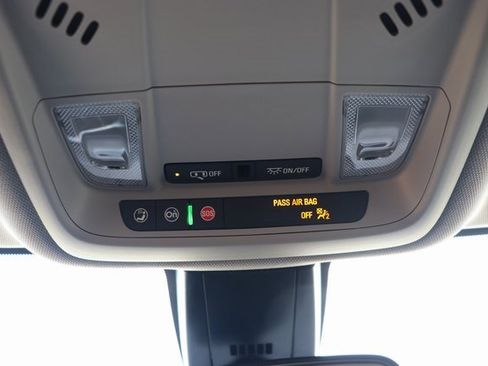 Used 2025 Chevrolet Blazer LT image 22