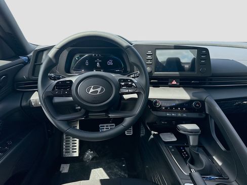 New 2026 Hyundai Elantra Sport FWD image 15