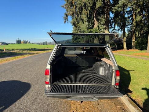 Used 2002 Nissan Frontier XE image 30