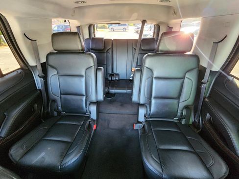 Used 2019 Chevrolet Tahoe LT RWD image 12