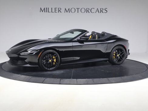 Certified 2025 Ferrari Roma Spider image 2