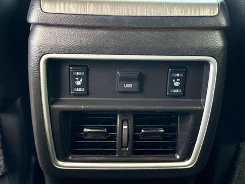 Used 2016 Nissan Murano Platinum w/ Platinum Technology Package image 18