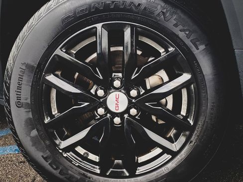 Used 2019 GMC Acadia SLT w/ LPO, Floor Liner Package FWD image 36