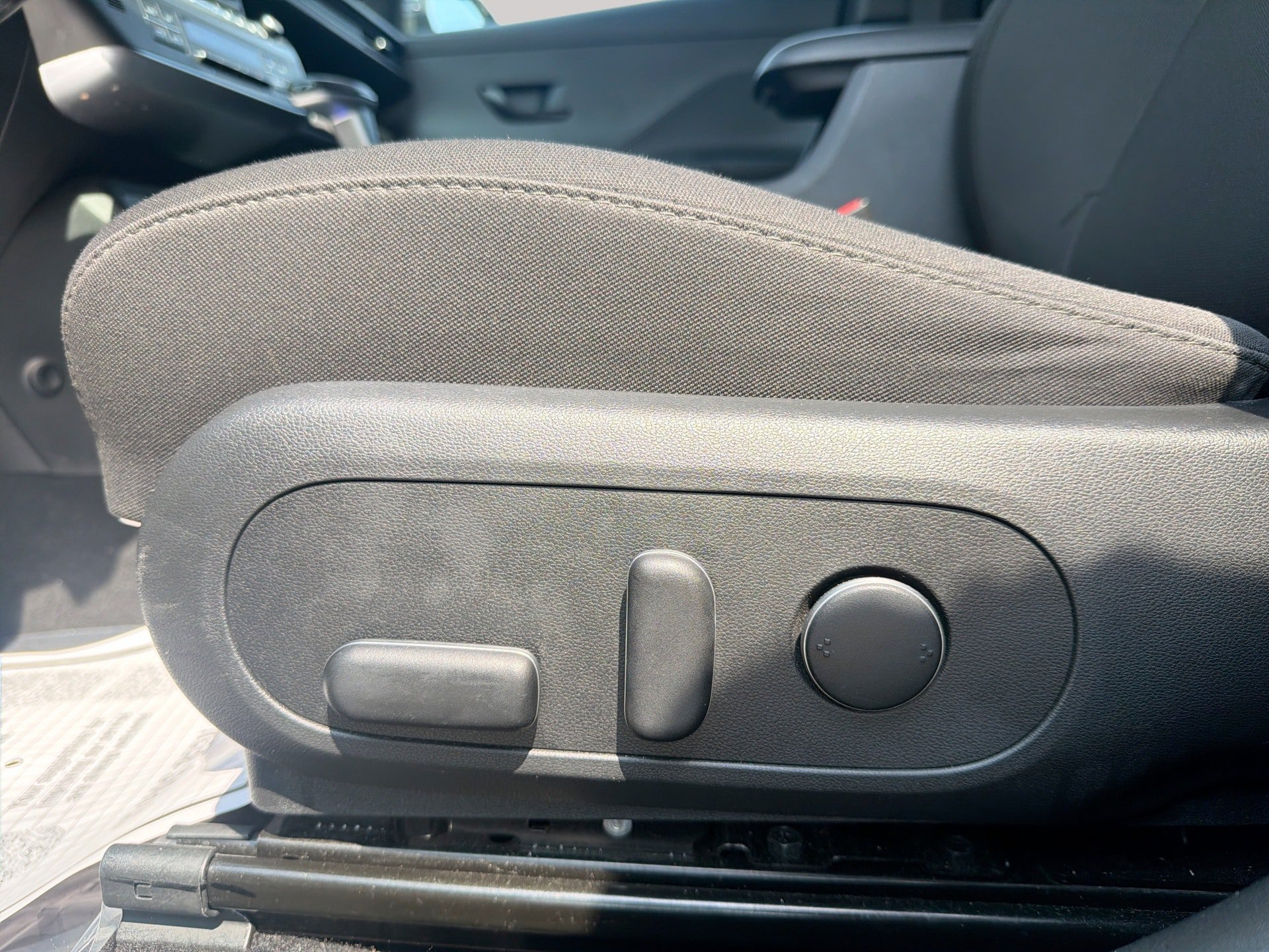 Used 2024 Hyundai Kona SEL AWD/4WD image 14