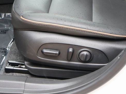 Used 2025 Buick Envista Avenir image 25