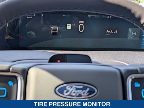 New 2026 Ford Expedition Active RWD image 35