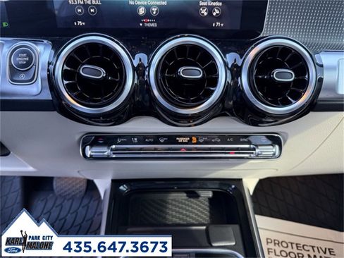 Used 2021 Mercedes-Benz GLB 250 4MATIC image 23