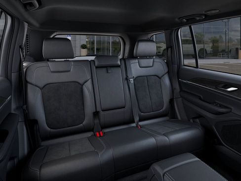 New 2026 Jeep Grand Cherokee Altitude image 15