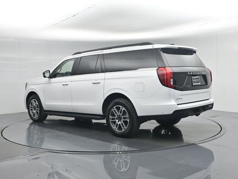 Used 2025 Ford Expedition Max Active AWD/4WD image 7