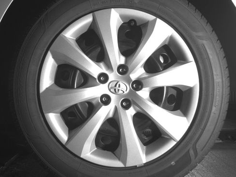 Used 2025 Toyota Corolla LE FWD image 14