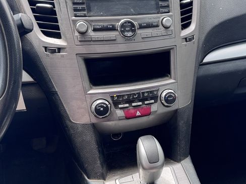 Used 2012 Subaru Outback 2.5i AWD/4WD image 22