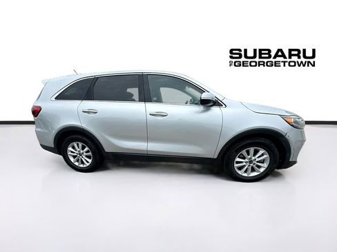 Used 2019 Kia Sorento L FWD image 8