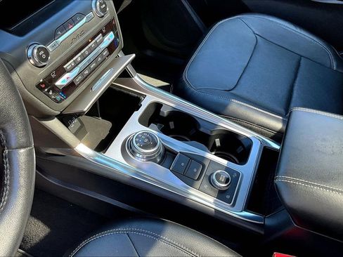 Used 2020 Ford Explorer Limited w/ Class III Trailer Tow Package image 20