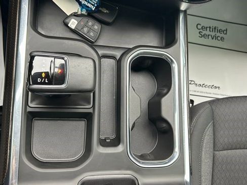 Certified 2024 Chevrolet Silverado 1500 LT Trail Boss w/ Convenience Package II image 27