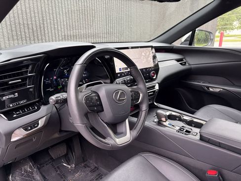 Used 2025 Lexus RX 350 w/ Convenience Package AWD/4WD image 11