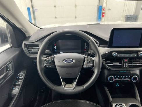 Used 2023 Ford Escape Active AWD/4WD image 11