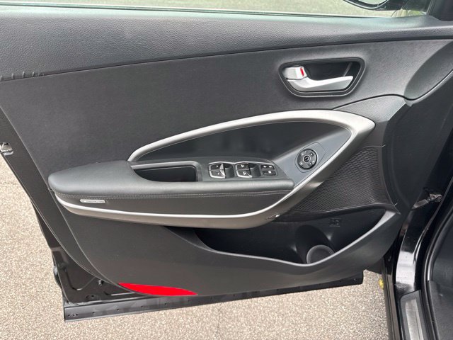 Used 2017 Hyundai Santa Fe SE w/ SE Premium Package 02 AWD/4WD image 16