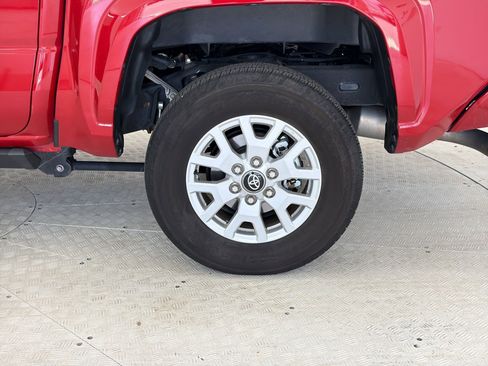 Used 2024 Toyota Tacoma SR5 image 12