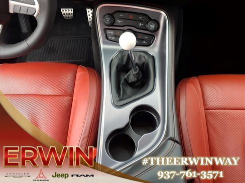 Used 2015 Dodge Challenger R/T Plus RWD image 25