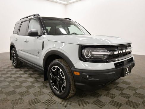 Used 2024 Ford Bronco Sport Outer Banks w/ Tech Package image 10
