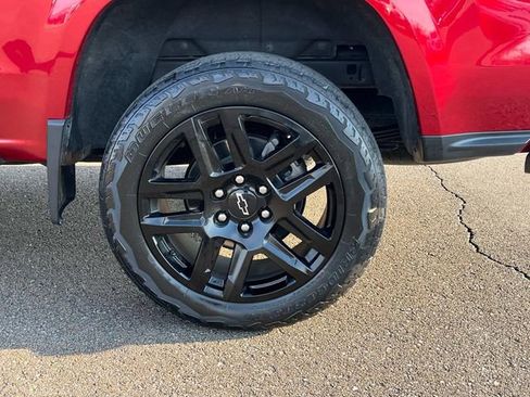 Used 2023 Chevrolet Colorado Z71 w/ Z71 Convenience Package 2 image 13