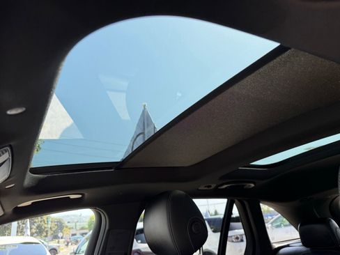 Used 2022 Mercedes-Benz GLC 300 image 29