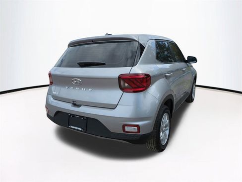 New 2026 Hyundai Venue SE image 5