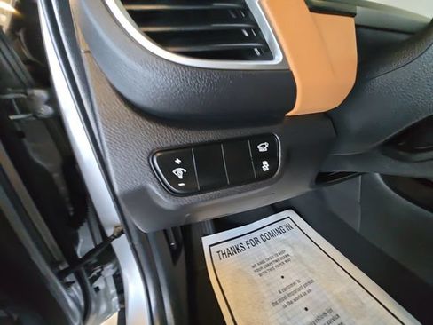 Used 2024 Kia Seltos SX w/ SX Sunroof Package AWD/4WD image 26