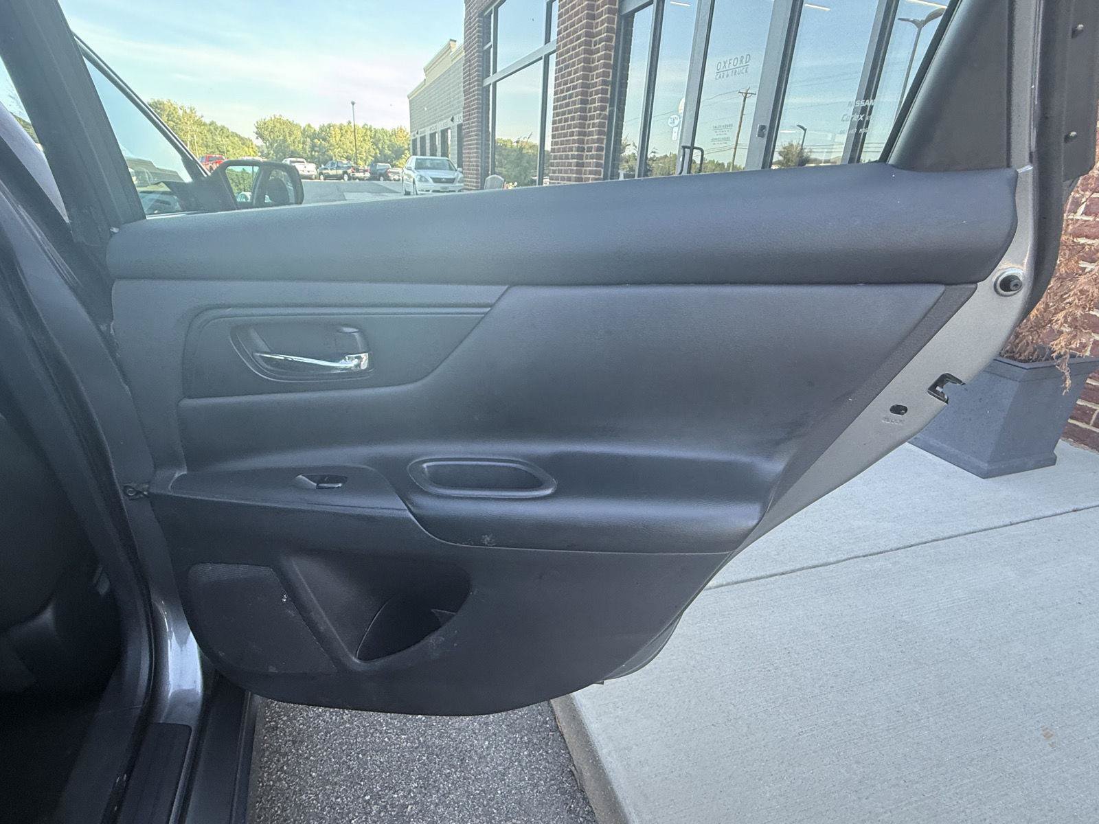 Used 2016 Nissan Altima 2.5 S w/ Power Driver Seat Package FWD image 21