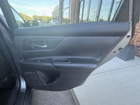 Used 2016 Nissan Altima 2.5 S w/ Power Driver Seat Package FWD image 21