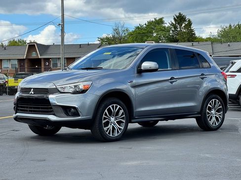 Used 2016 Mitsubishi Outlander Sport ES AWD/4WD image 3