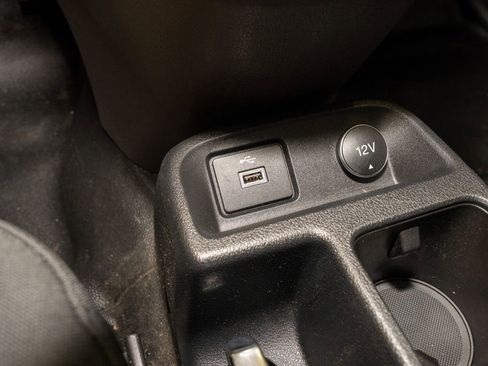 Used 2019 Ford Transit Connect XL image 16