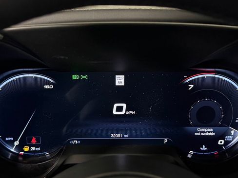 Used 2024 Alfa Romeo Giulia Veloce image 13