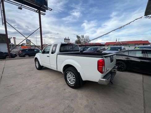 Used 2017 Nissan Frontier SV AWD/4WD image 6