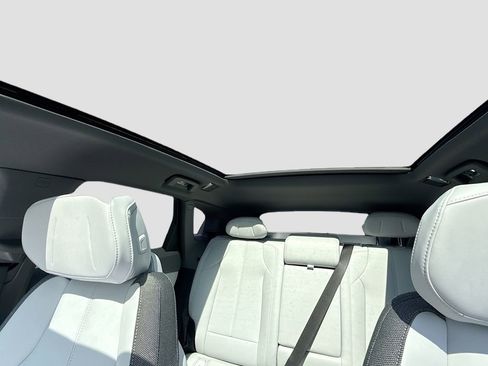 New 2025 Cadillac Optiq Sport 1 w/ LPO, Floor Liner Package image 23