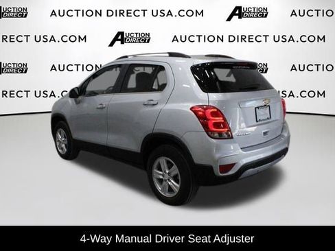 Used 2019 Chevrolet Trax LT w/ LT Convenience Package AWD/4WD image 6