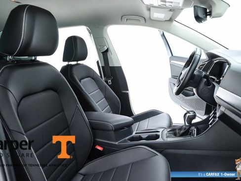 Certified 2023 Volkswagen Jetta SE FWD image 69