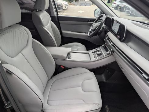Used 2023 Hyundai Palisade SEL AWD/4WD image 17