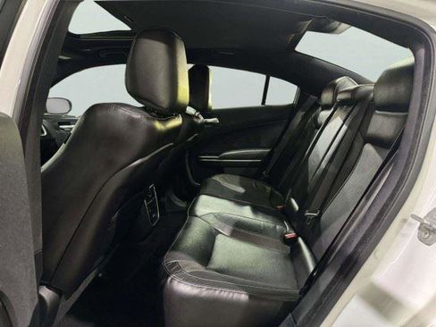 Used 2020 Dodge Charger SXT w/ Leather Interior Group RWD image 29