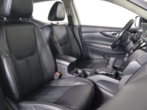 Used 2022 Nissan Rogue Sport SL image 30