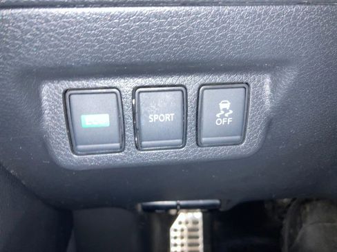 Used 2018 Nissan Sentra SR w/ SR Midnight Edition Package image 39