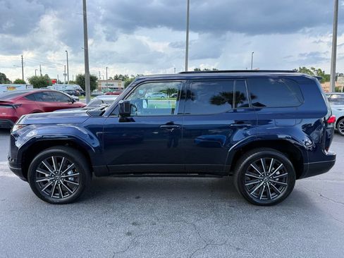 Used 2025 Lexus GX 550 AWD/4WD image 9